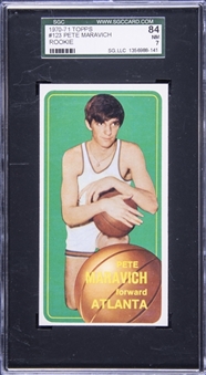1970-71 Topps #123 Pete Maravich Rookie Card - SGC 84 NM 7